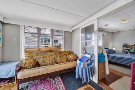 Photo of property in 37 Cracroft Street, Waitara, 4320