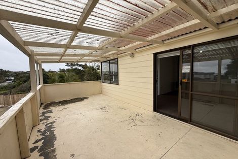 Photo of property in 5a Cherry Tree Place, Massey, Auckland, 0614