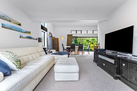Photo of property in 9 Porritt Avenue, Chatswood, Auckland, 0626