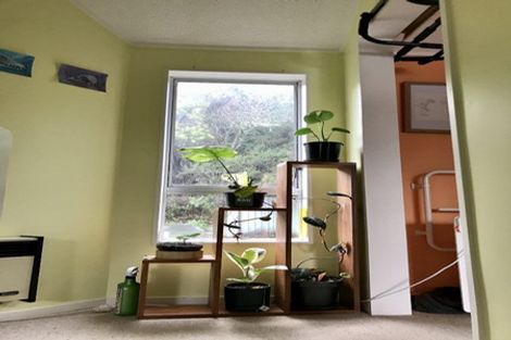 Photo of property in 15e Glen Road, Stokes Valley, Lower Hutt, 5019