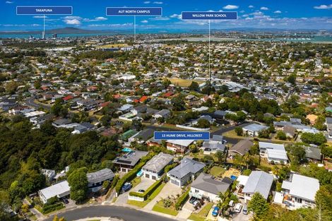 Photo of property in 13 Hume Drive, Hillcrest, Auckland, 0627