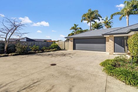 Photo of property in 5 Tavarnya Way, Patumahoe, Pukekohe, 2679