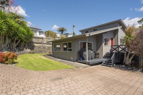 Photo of property in 24 Cumberland Crescent, Welcome Bay, Tauranga, 3112