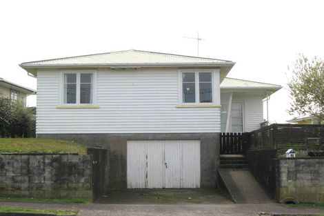 Photo of property in 19 Watene Crescent, Waitara, 4320