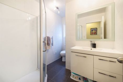 Photo of property in 1/13 Dianthus Place, Browns Bay, Auckland, 0630