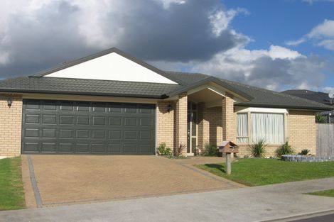 Photo of property in 4 Gortin Close, East Tamaki, Auckland, 2013