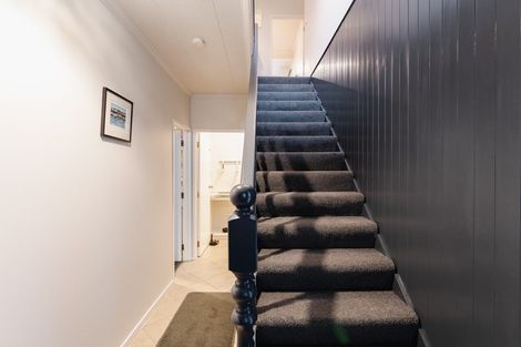 Photo of property in 8 Cove Street, Roseneath, Port Chalmers, 9023