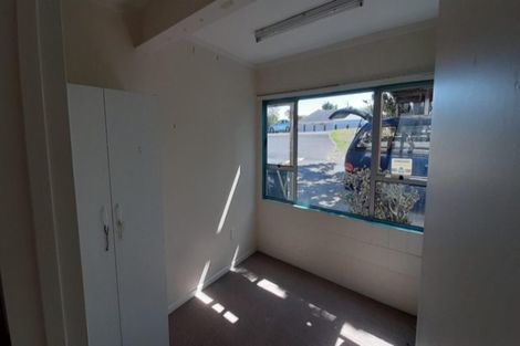 Photo of property in 377 East Coast Road, Mairangi Bay, Auckland, 0630