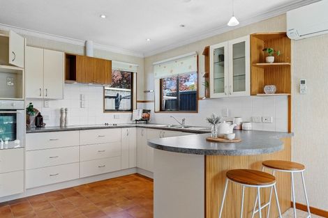 Photo of property in 11b Winters Road, Redwood, Christchurch, 8051