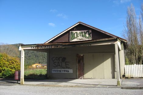 Photo of property in 29 Hart Street, Blackball, 7804