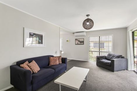 Photo of property in 14 Balloch Street, Randwick Park, Auckland, 2105