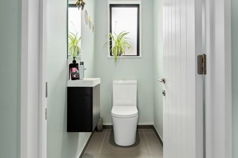 Photo of property in 188 Travis Road, New Brighton, Christchurch, 8083