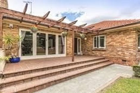Photo of property in 8 Willis Road, Papakura, 2110