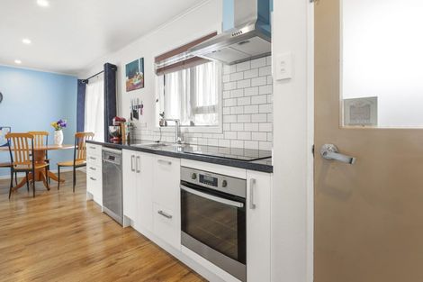 Photo of property in 5 Colorado Grove, Brooklyn, Wellington, 6021