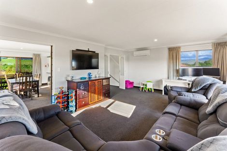 Photo of property in 28 Brandon Street, Otaki, 5512