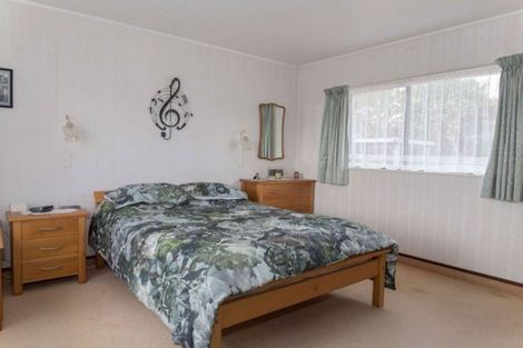 Photo of property in 44 Allardice Street, Dannevirke, 4930