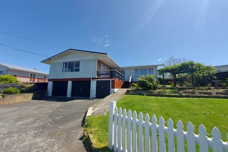 Photo of property in 76 Old Onerahi Road, Onerahi, Whangarei, 0110