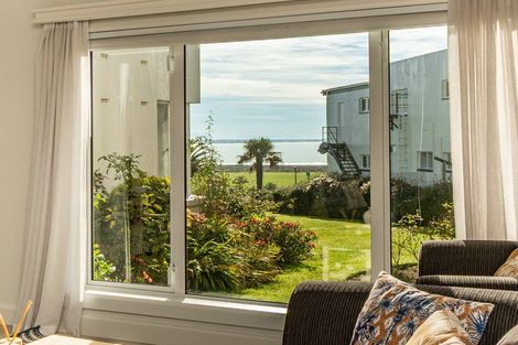 Photo of property in 1-12/48 The Bay Hill, Timaru, 7910