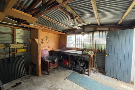 Photo of property in 8 Tatariki Street, Rosehill, Papakura, 2113