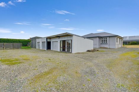 Photo of property in 30 Mccaughan Street, Browns, Winton, 9781
