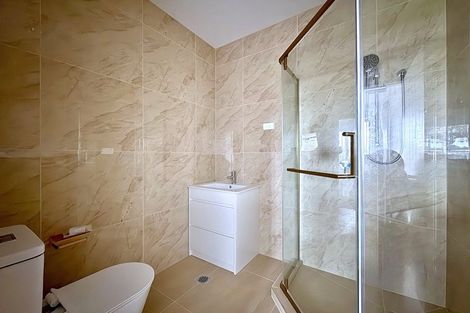 Photo of property in 86 Priestley Drive, Bucklands Beach, Auckland, 2014