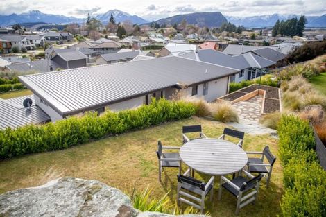 Photo of property in 32 Niger Street, Wanaka, 9305