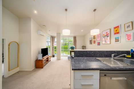 Photo of property in 1/20 Main Road, Tawa, Wellington, 5028