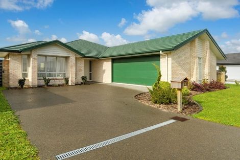Photo of property in 8 Fearnley Grove, Pyes Pa, Tauranga, 3112