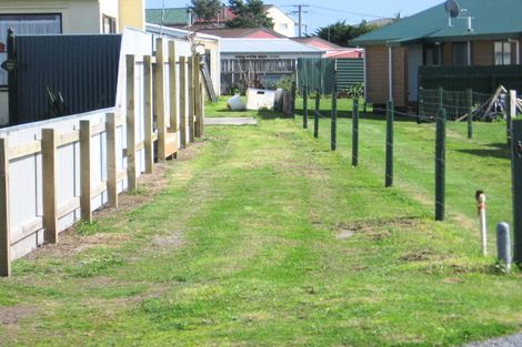 Photo of property in 10a Thomas Place, Foxton Beach, Foxton, 4815