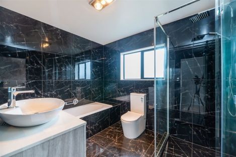 Photo of property in 42 Westmuir Crescent, Pokeno, 2402