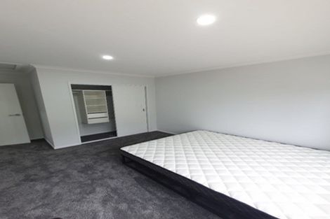 Photo of property in 425d Great South Road, Opaheke, Papakura, 2113