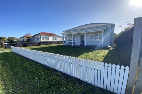 Photo of property in 90 Hinau Street, Castlecliff, Whanganui, 4501