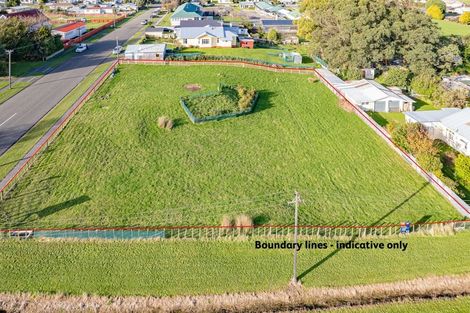 Photo of property in 29 Brassey Street, Waverley, 4510