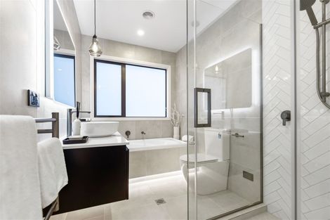 Photo of property in 1/64 Banbury Crescent, Fairfield, Hamilton, 3214