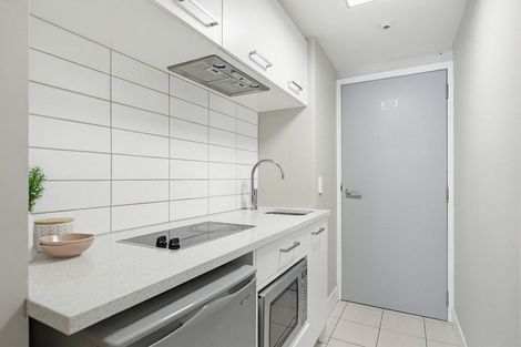 Photo of property in The Capital, 12/370 Oriental Parade, Oriental Bay, Wellington, 6011
