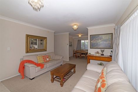 Photo of property in 12 Martin Jugum Lane, Ranui, Auckland, 0612