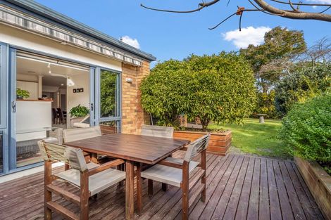 Photo of property in 16 Saint Kilda Place, Papamoa Beach, Papamoa, 3118