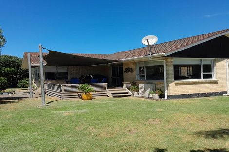 Photo of property in 1/2 Wahanui Walk, Ruakaka, 0116