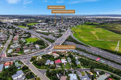 Photo of property in 6 Alwyn Avenue, Te Atatu South, Auckland, 0610