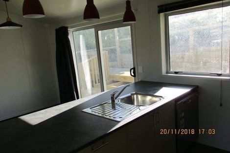 Photo of property in 33a Bracken Road, Paparangi, Wellington, 6037