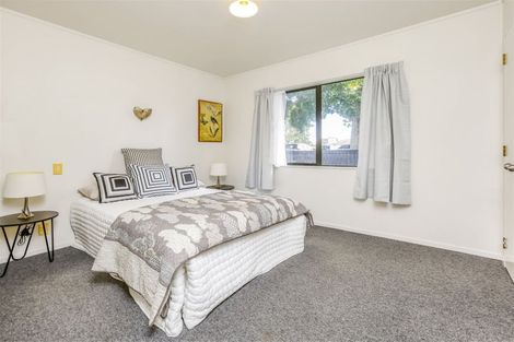 Photo of property in 2/101 Settlement Road, Papakura, 2110