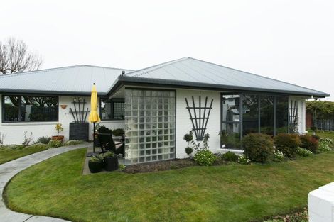 Photo of property in 21 Mona Square, Ashburton, 7700