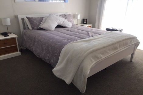 Photo of property in 23 Woodend Road, Woodend, 7610