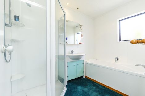 Photo of property in 10 Botanical Road, Takaro, Palmerston North, 4412