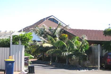 Photo of property in 44 Kitchener Road, Milford, Auckland, 0620