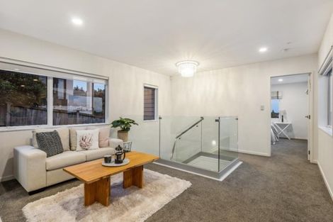 Photo of property in 12 Lagoon View, Gulf Harbour, Whangaparaoa, 0930
