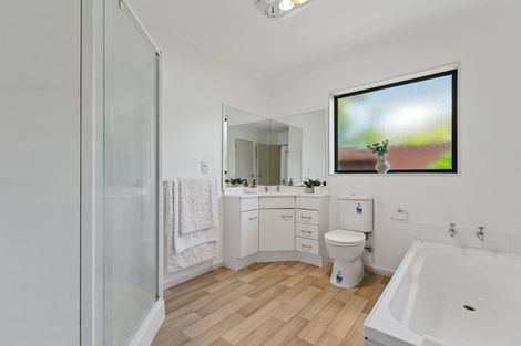 Photo of property in 5 Tawai Dell, Pyes Pa, Tauranga, 3112