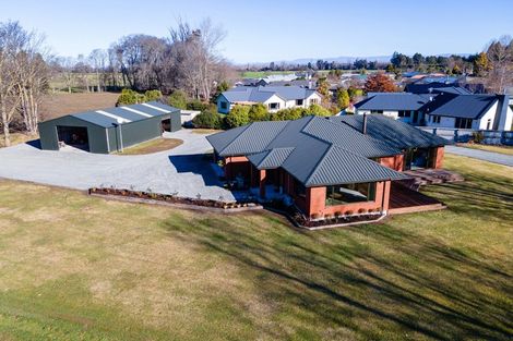 Photo of property in 51 Tancred Street, Geraldine, 7930