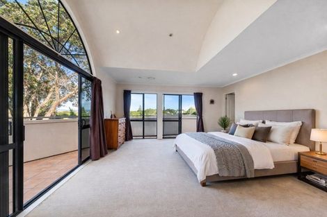 Photo of property in 13 Centennial Place, Campbells Bay, Auckland, 0630