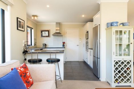 Photo of property in 2/11 Te Aute Road, Havelock North, 4130